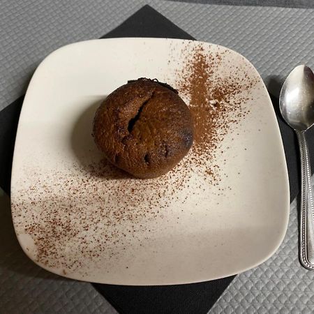 La Roseliere Hotel Saint-Quentin-Fallavier Eksteriør billede