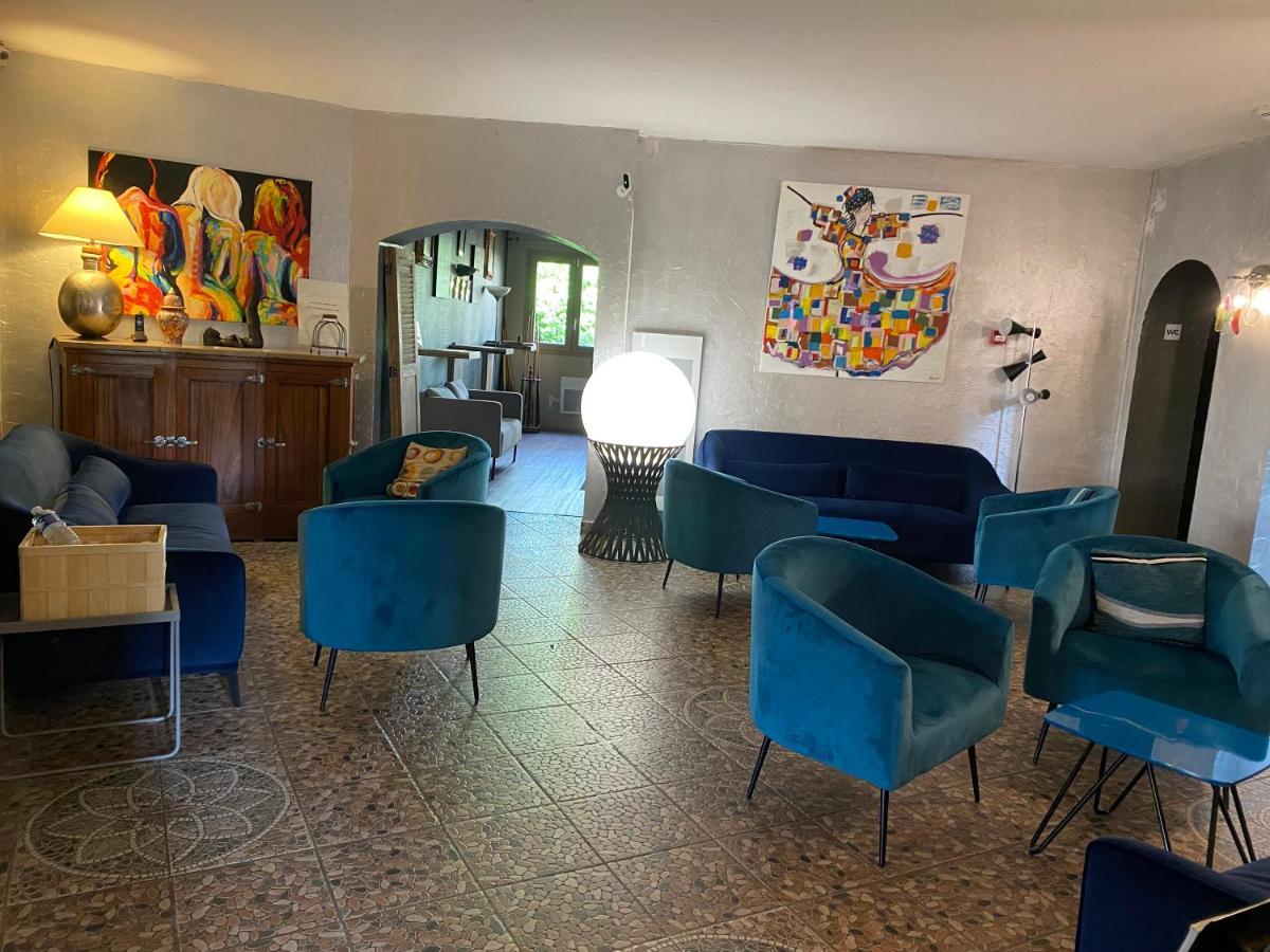 La Roseliere Hotel Saint-Quentin-Fallavier Eksteriør billede