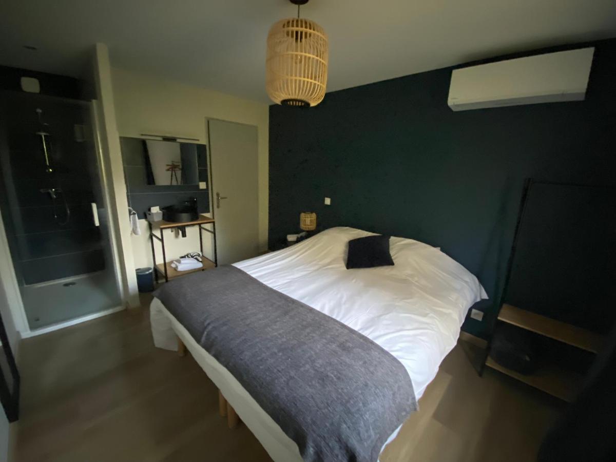 La Roseliere Hotel Saint-Quentin-Fallavier Eksteriør billede