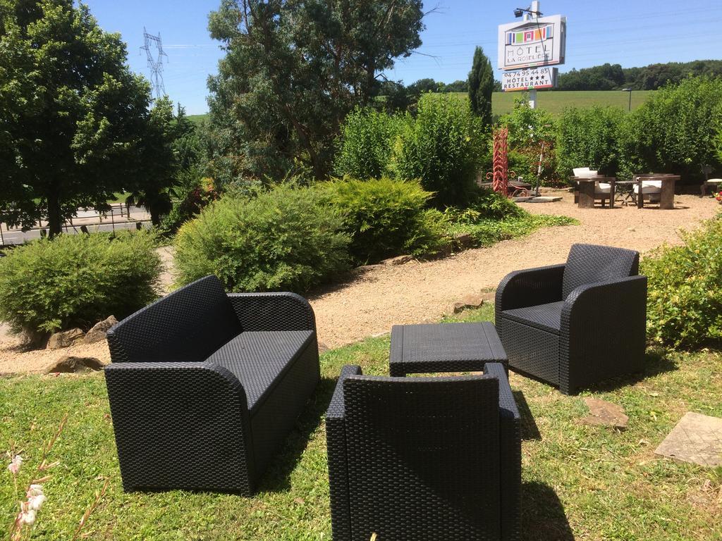 La Roseliere Hotel Saint-Quentin-Fallavier Eksteriør billede