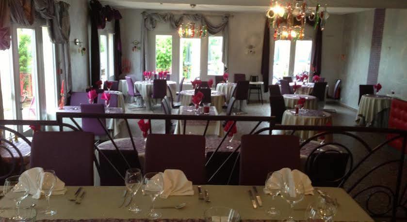 La Roseliere Hotel Saint-Quentin-Fallavier Eksteriør billede